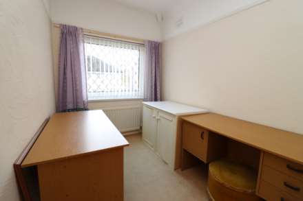 Neville Road, Bromborough, Image 11