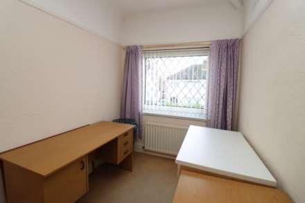 Neville Road, Bromborough, Image 21