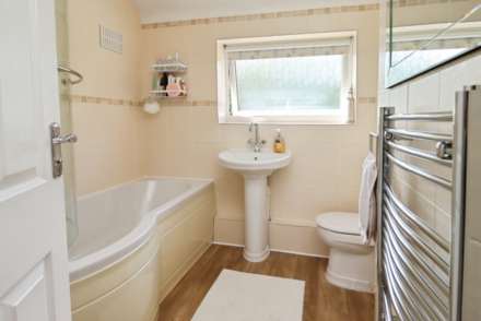Sunningdale Drive, Bromborough, Image 19