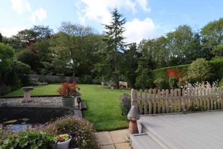 Sunningdale Drive, Bromborough, Image 23