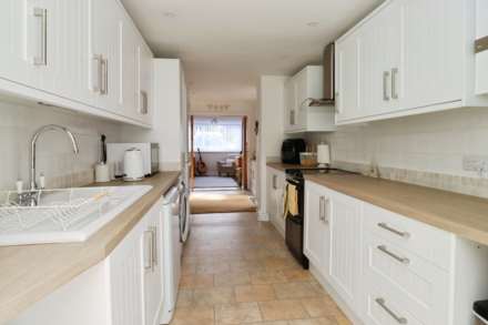 Sunningdale Drive, Bromborough, Image 9
