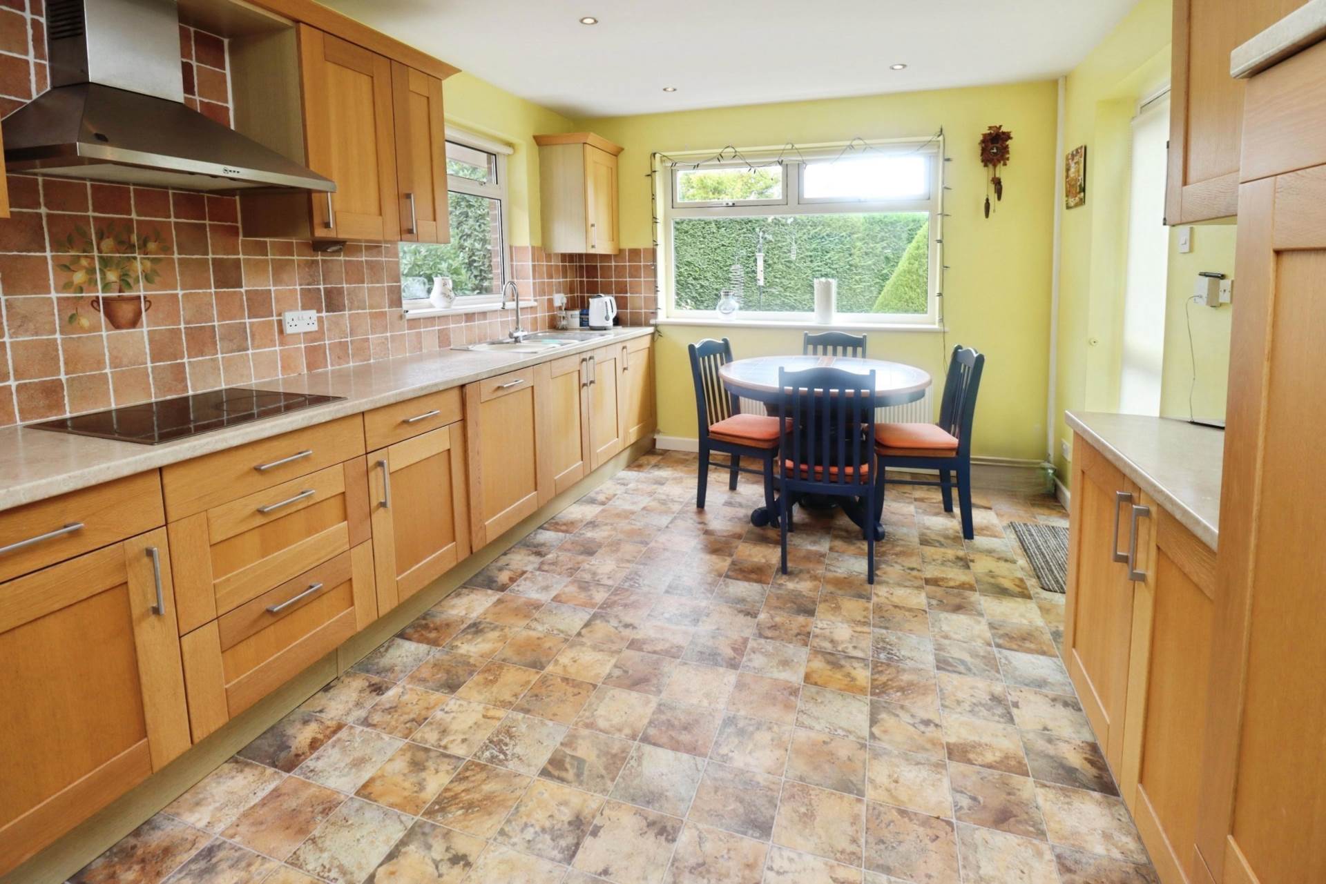 Bellward Close, Spital, Image 3
