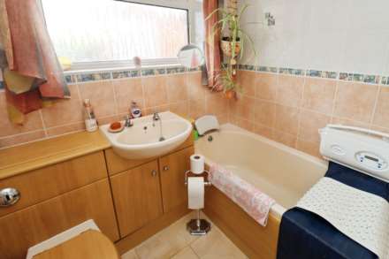 Bellward Close, Spital, Image 16