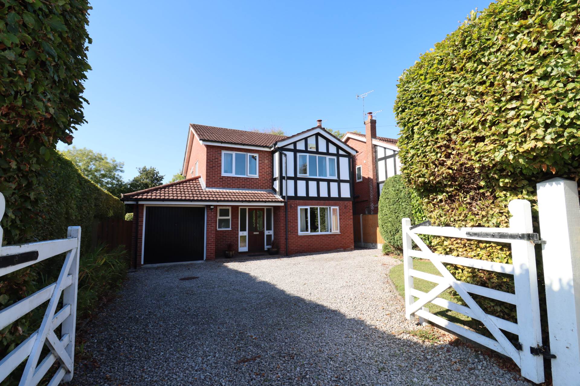 Greenfields Avenue, Bromborough, Image 1