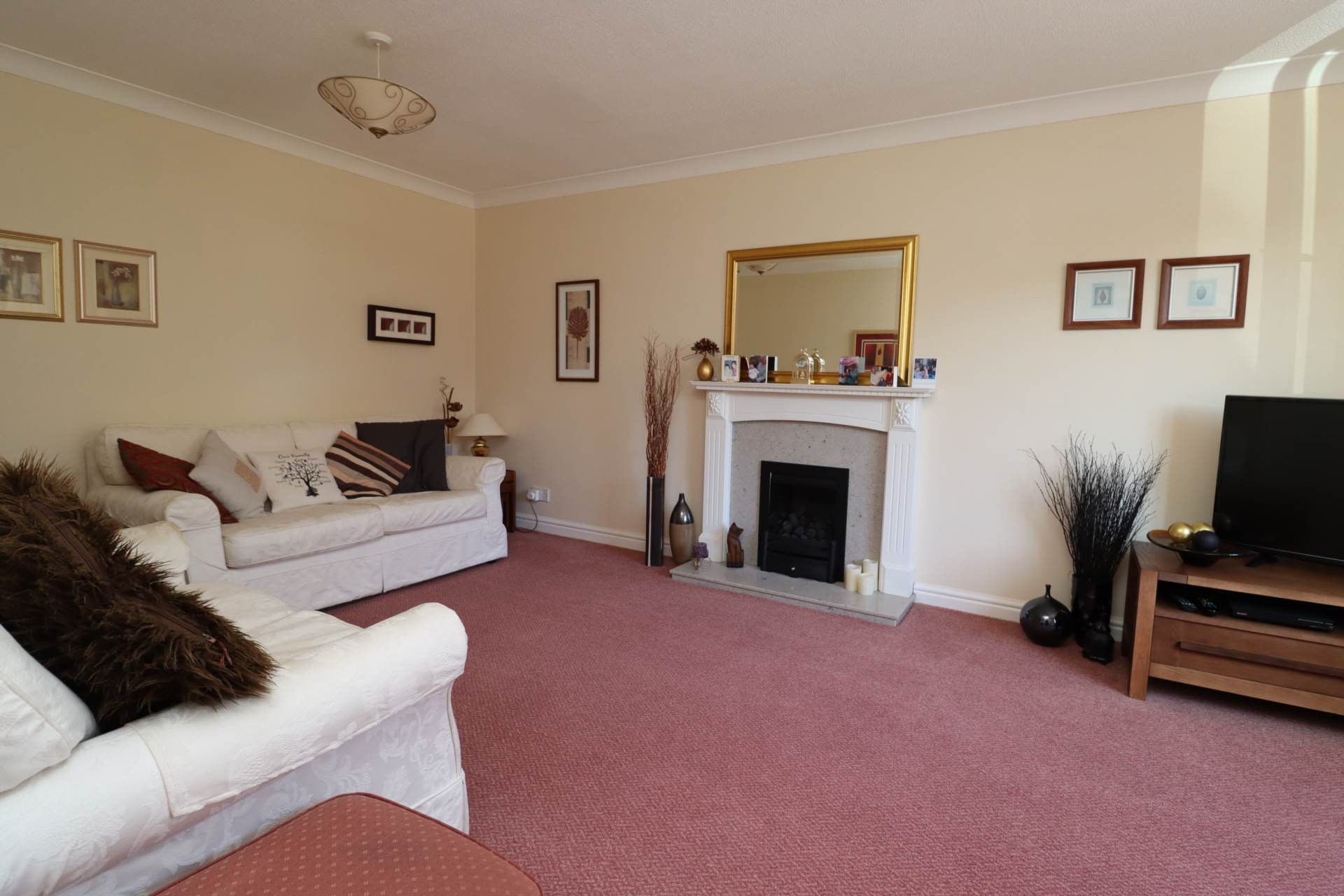 Greenfields Avenue, Bromborough, Image 4