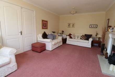 Greenfields Avenue, Bromborough, Image 3