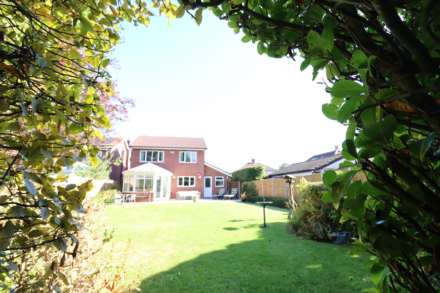 Greenfields Avenue, Bromborough, Image 32