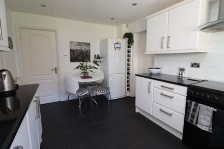 Greenfields Avenue, Bromborough, Image 6
