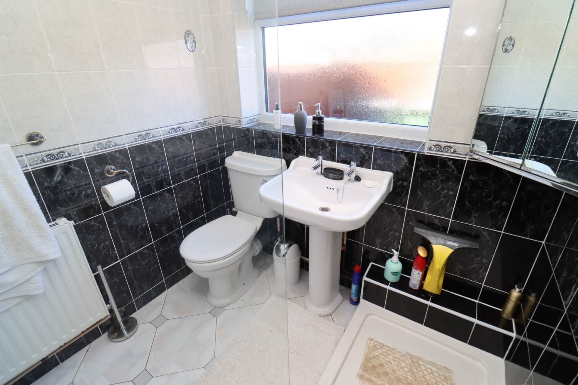 Sunningdale Drive, Bromborough, Image 19