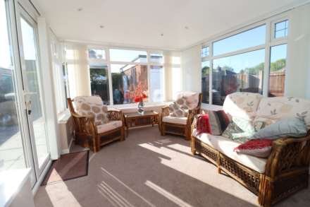 Sunningdale Drive, Bromborough, Image 16