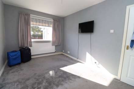 Sunningdale Drive, Bromborough, Image 9