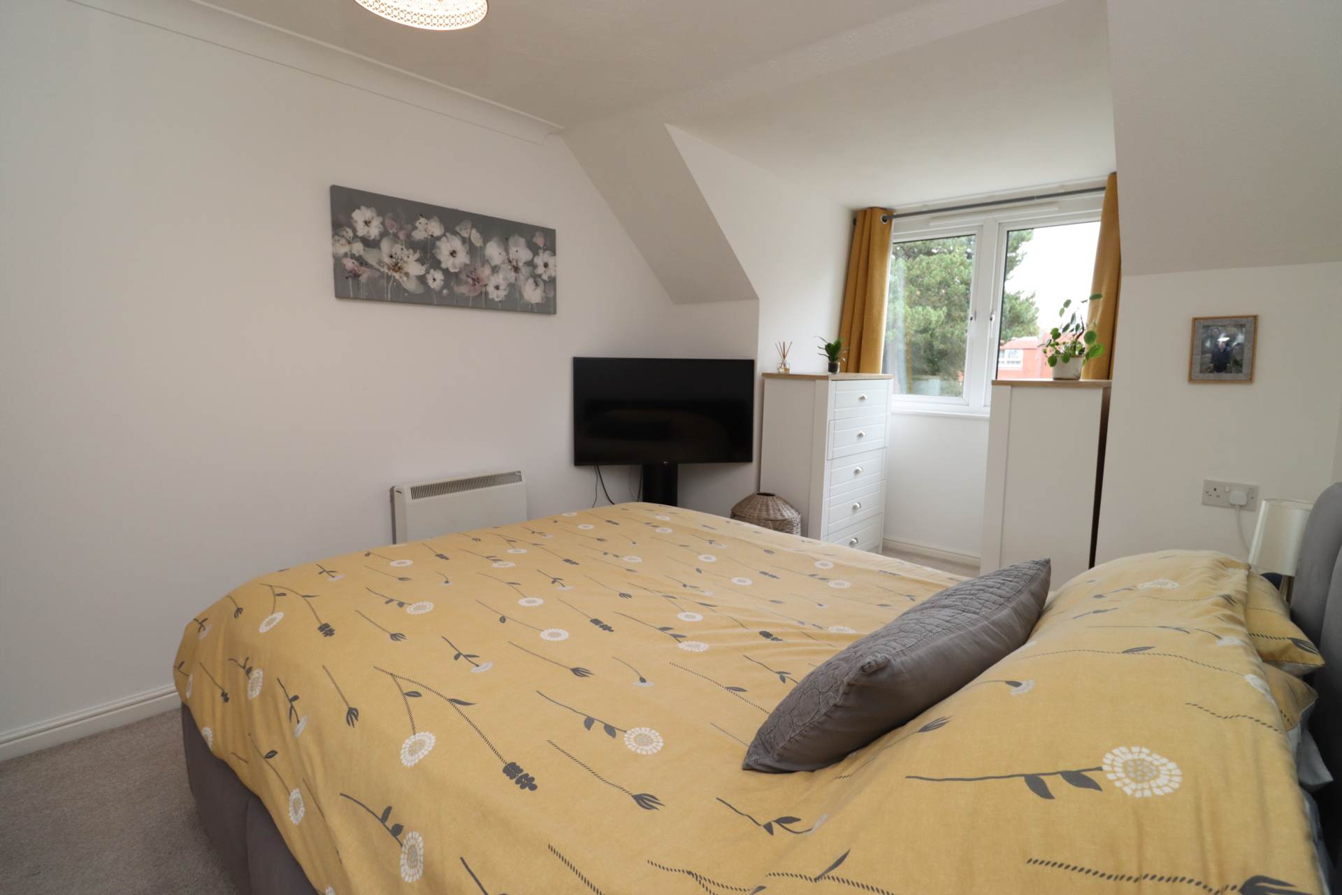 Greenways Court, Bromborough, Image 20