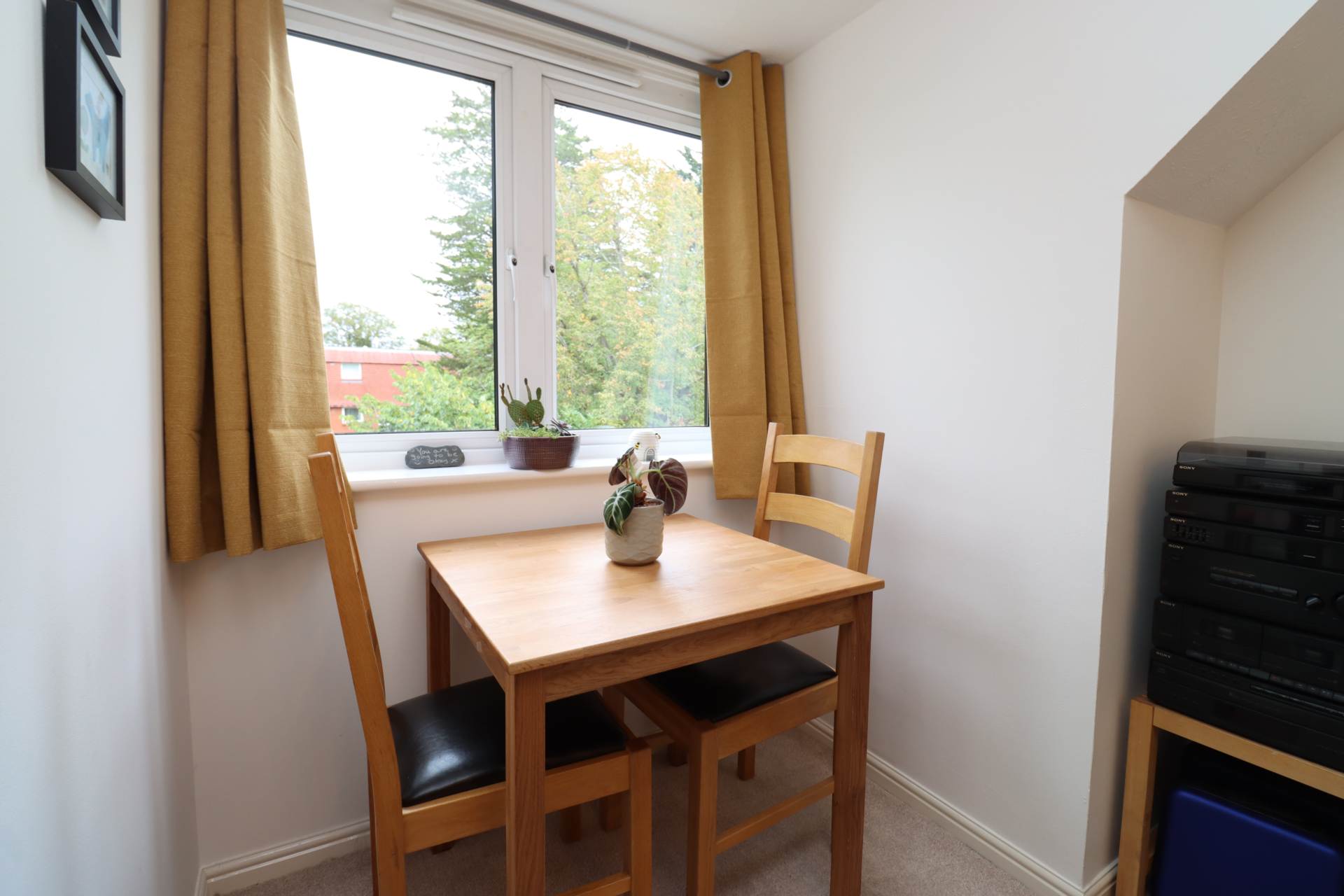Greenways Court, Bromborough, Image 6