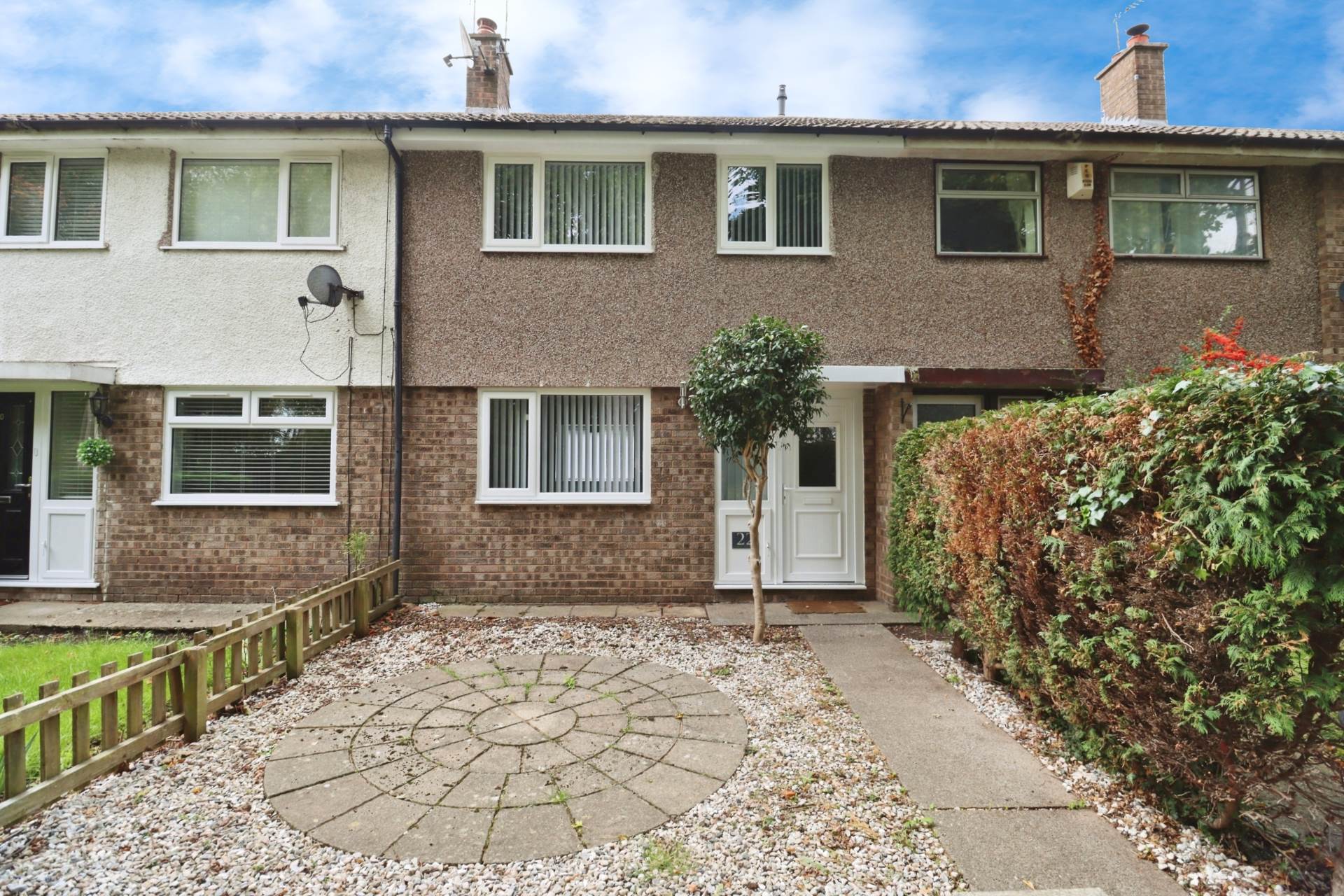 Baildon Green, Little Sutton, Image 1