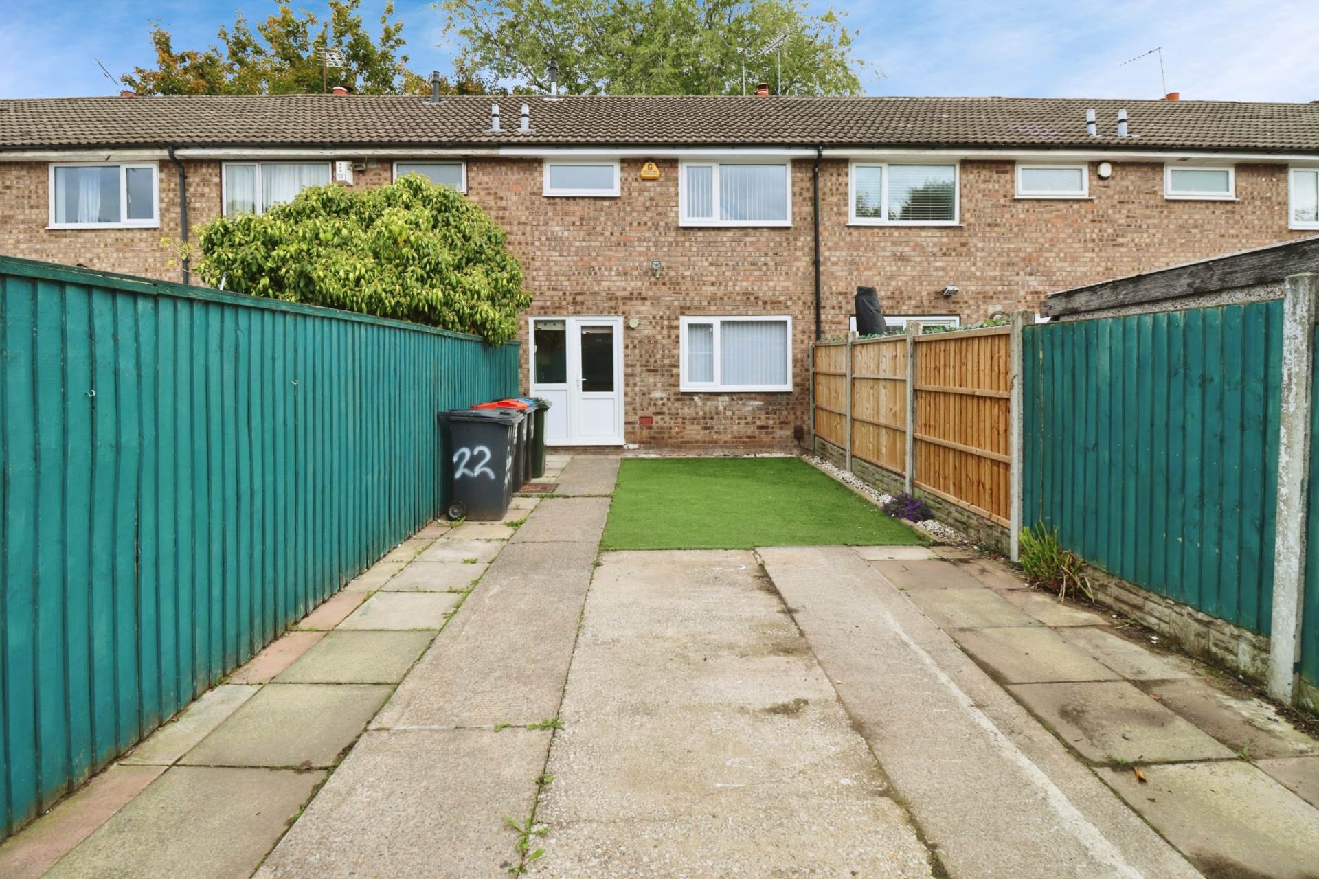 Baildon Green, Little Sutton, Image 18