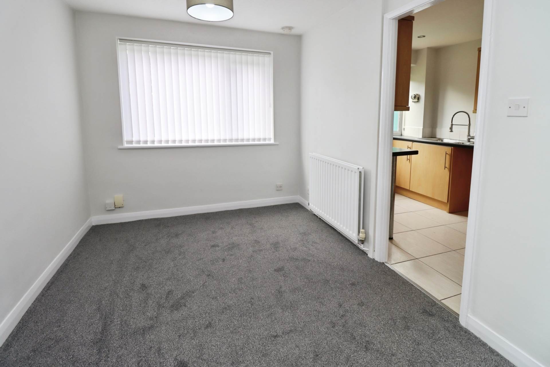 Baildon Green, Little Sutton, Image 6