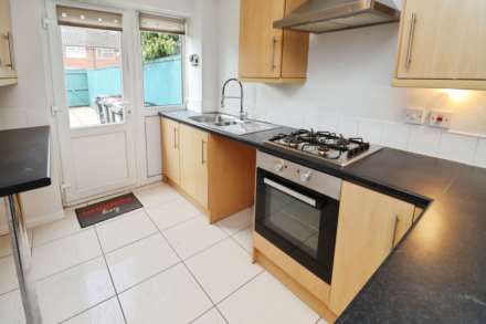 Baildon Green, Little Sutton, Image 3