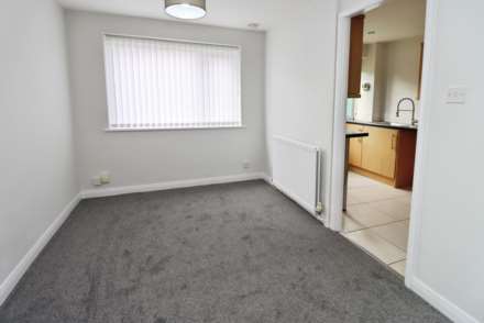 Baildon Green, Little Sutton, Image 6