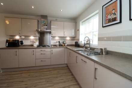 Cooks Acre, Bromborough, Image 11