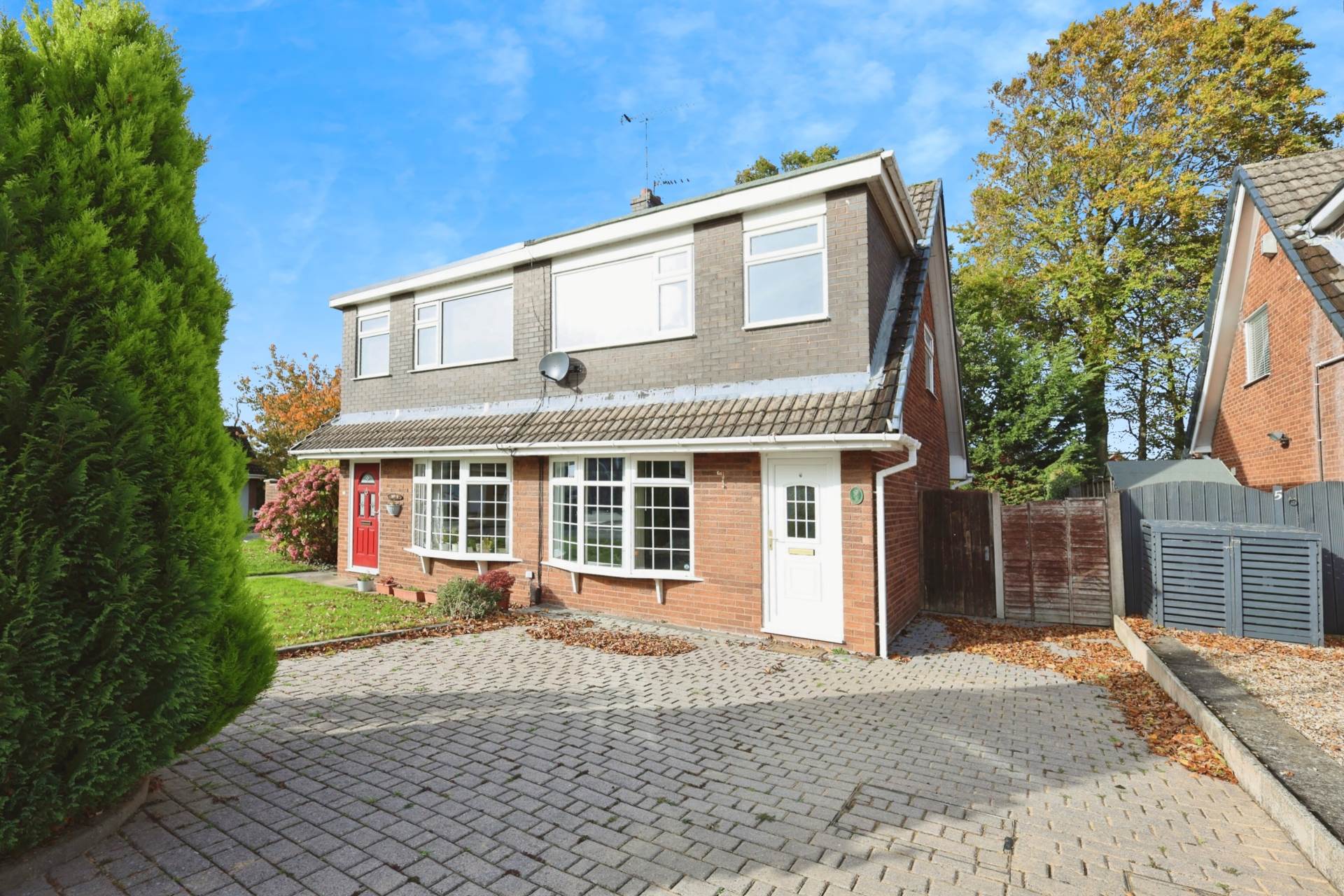 Hillwood Close, Spital, Image 1