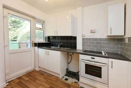 Hillwood Close, Spital, Image 3