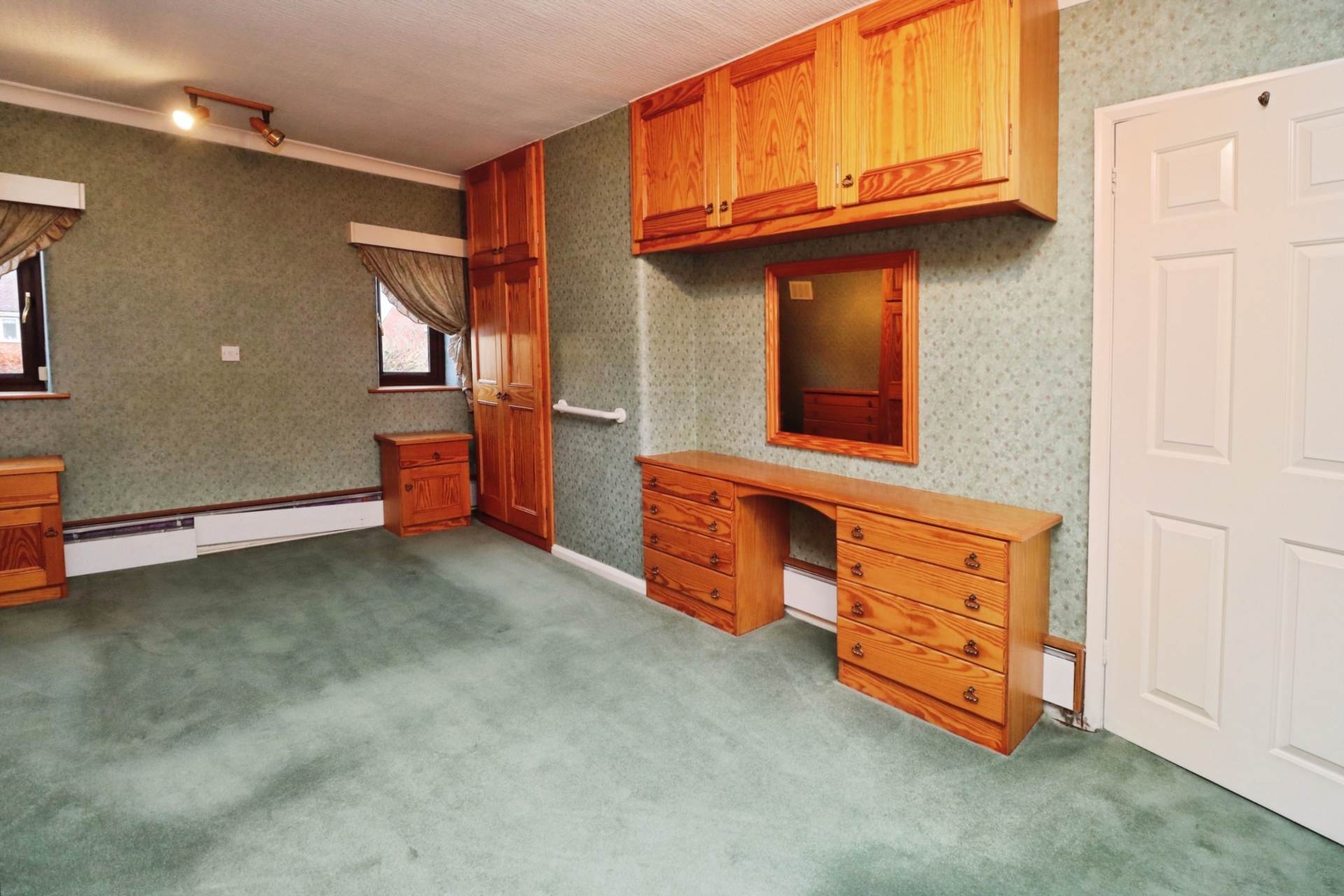 Hillcrest Road, Little Sutton, Image 11