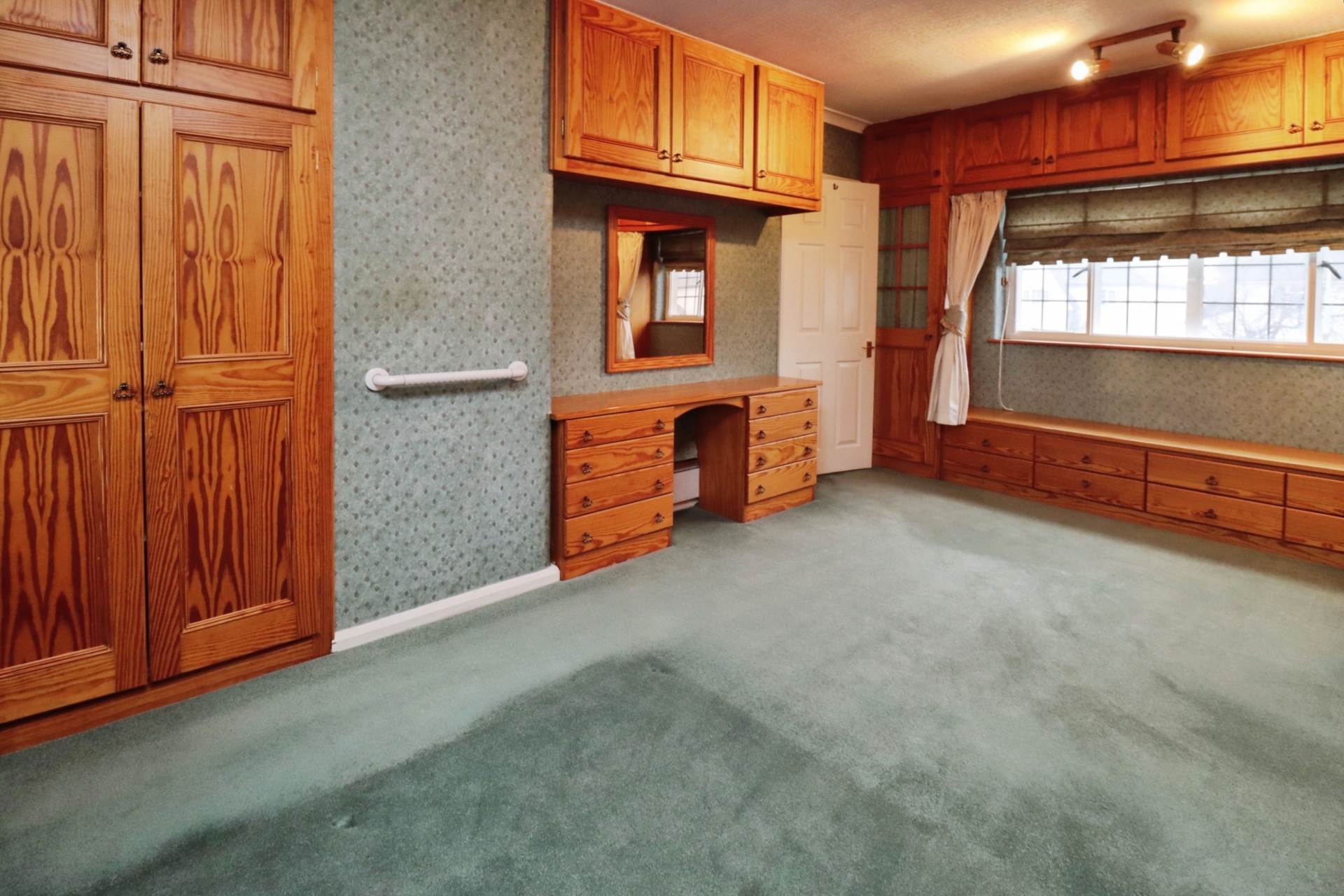 Hillcrest Road, Little Sutton, Image 24