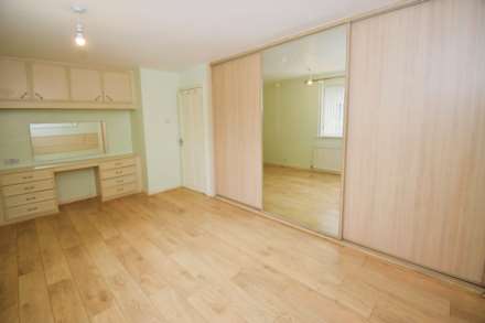 Barnes Green, Spital, Image 16