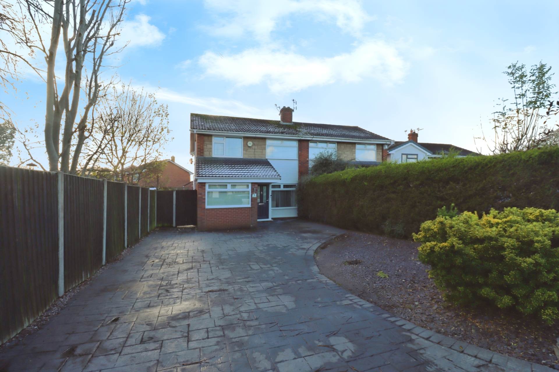 Burdett Avenue, Spital, Image 24