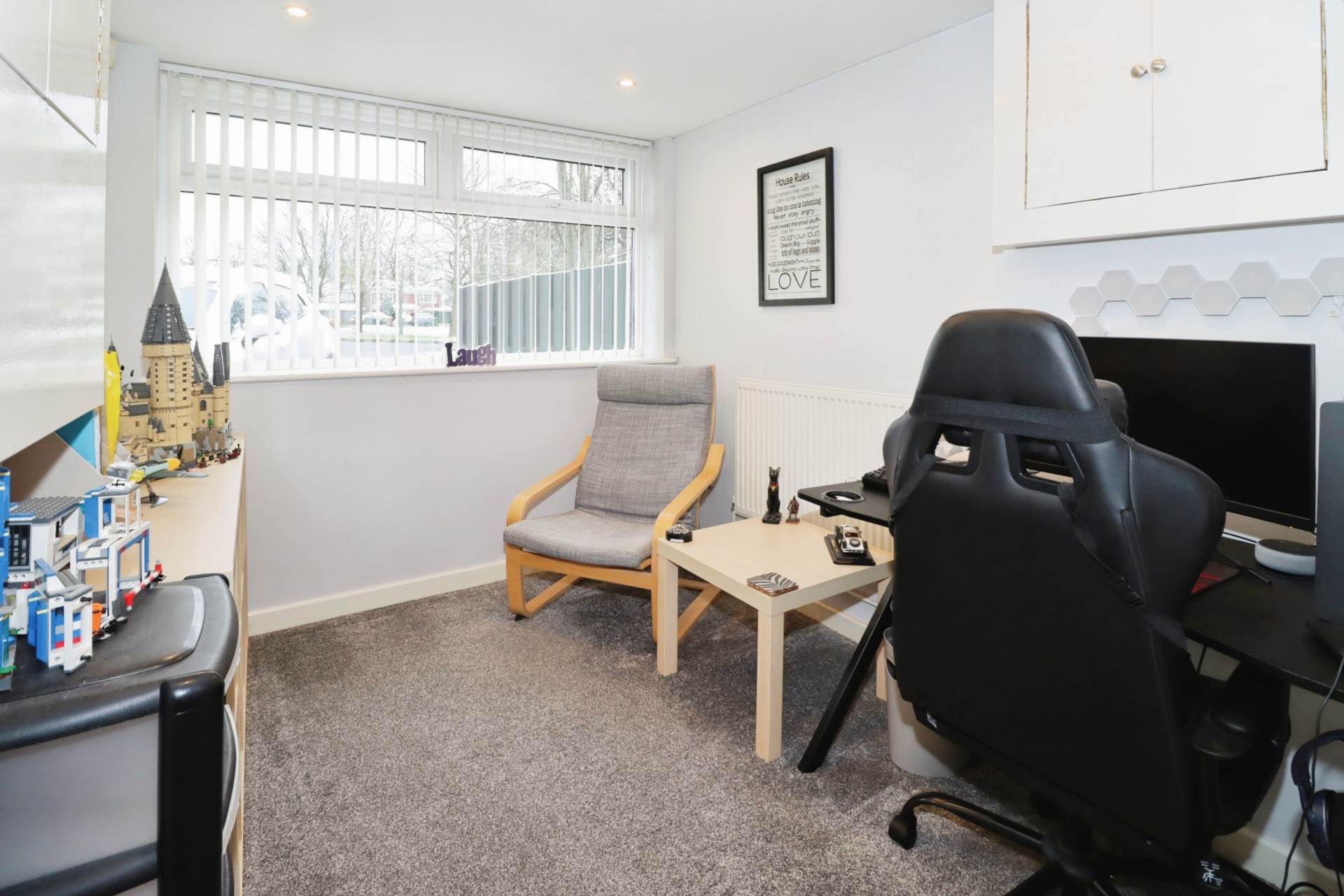 Burdett Avenue, Spital, Image 9