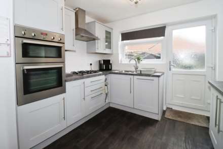 Burdett Avenue, Spital, Image 3