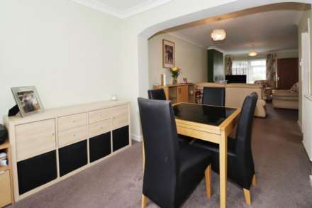 Burdett Avenue, Spital, Image 8