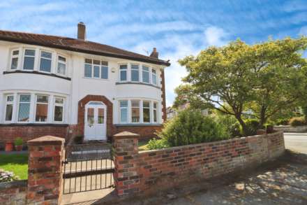 Regents Way, Higher Bebington, Image 1