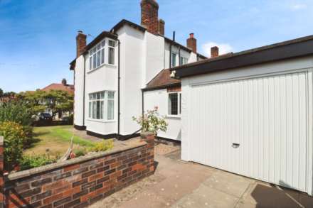 Regents Way, Higher Bebington, Image 4