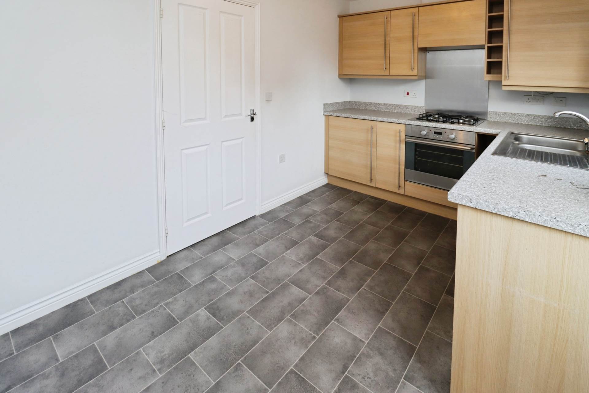 Magazine Road, Bromborough, Image 10