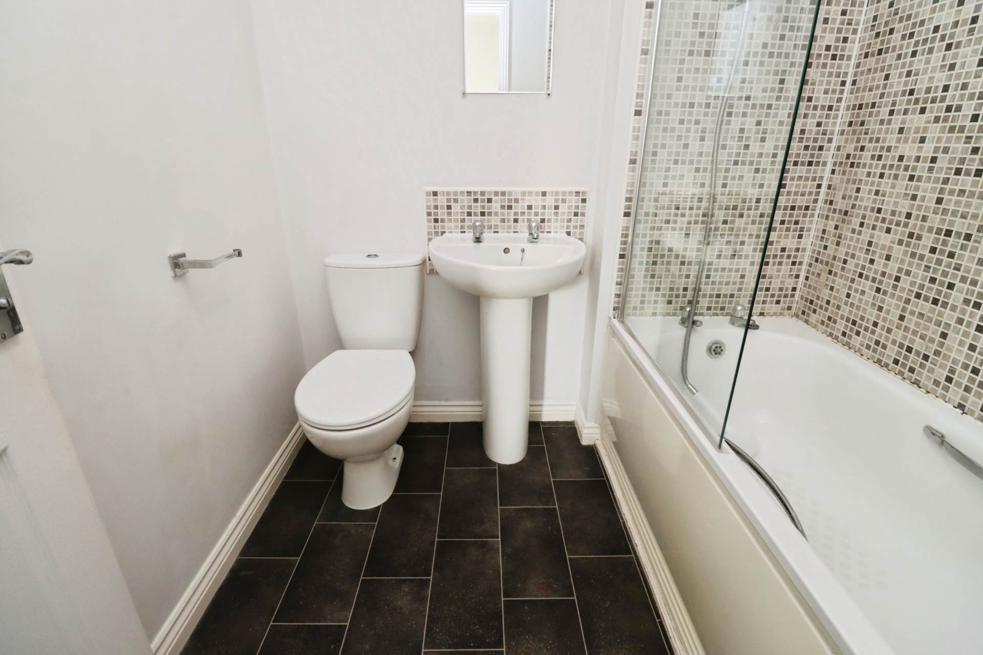 Magazine Road, Bromborough, Image 16