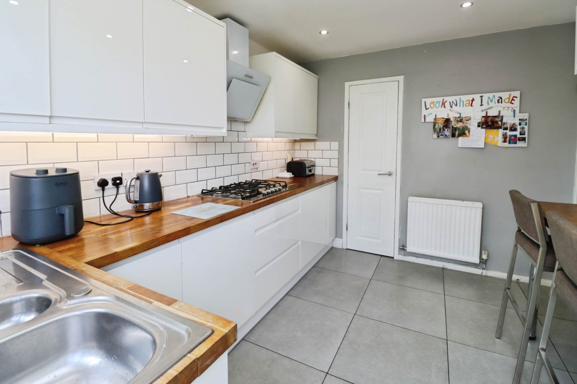 Ascot Drive, Bebington, Image 11