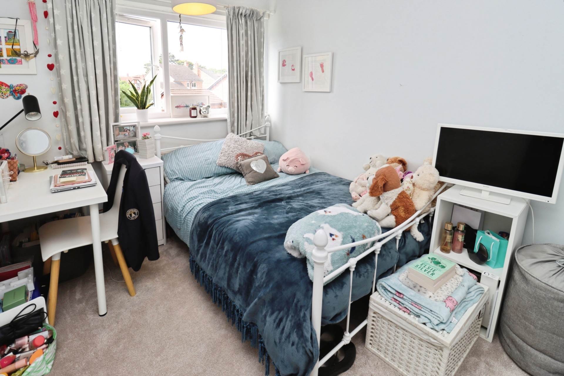 Ascot Drive, Bebington, Image 15