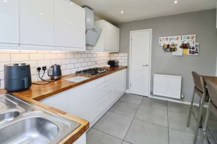Ascot Drive, Bebington, Image 11