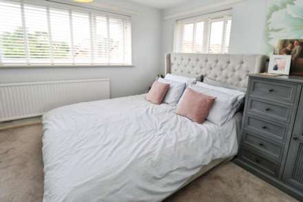 Ascot Drive, Bebington, Image 13