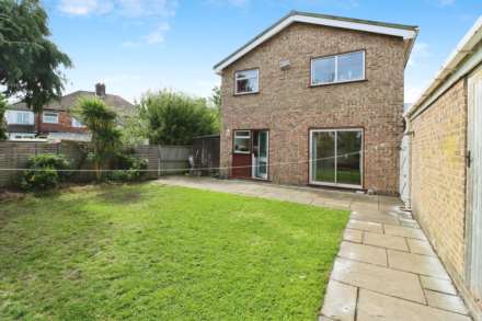 Ascot Drive, Bebington, Image 25