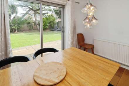 Ascot Drive, Bebington, Image 9