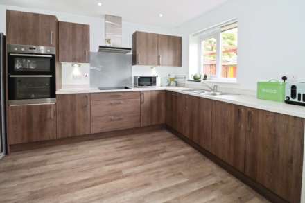 Bromborough Road, Bebington, Image 9