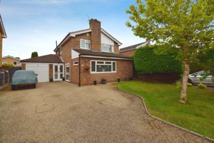 Ascot Drive, Ascot Drive