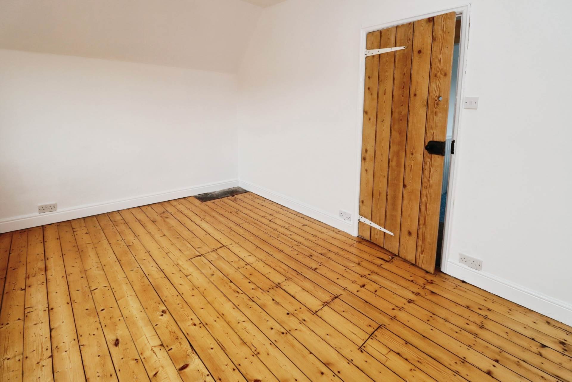 New Chester Road, Bromborough, Image 15