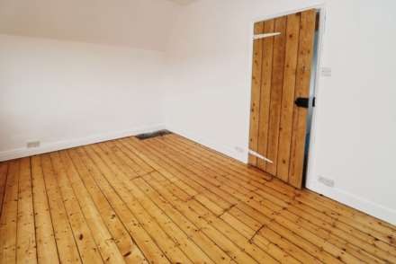 New Chester Road, Bromborough, Image 15