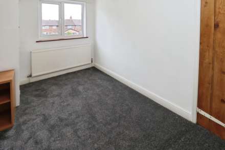 New Chester Road, Bromborough, Image 17