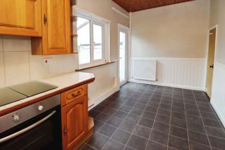 New Chester Road, Bromborough, Image 9