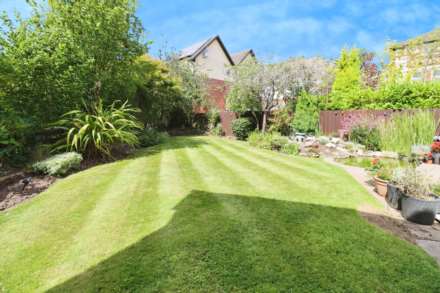Elton Drive, Spital, Image 29