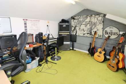 Elton Drive, Spital, Image 37